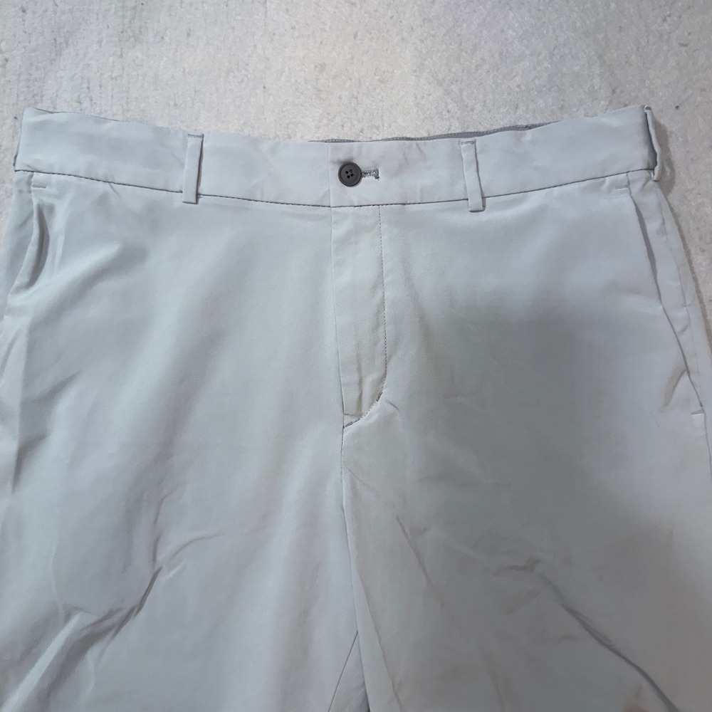 Walter Hagen Golf Shorts Mens 36 Light Gray Good Performance Stretch MGA14600